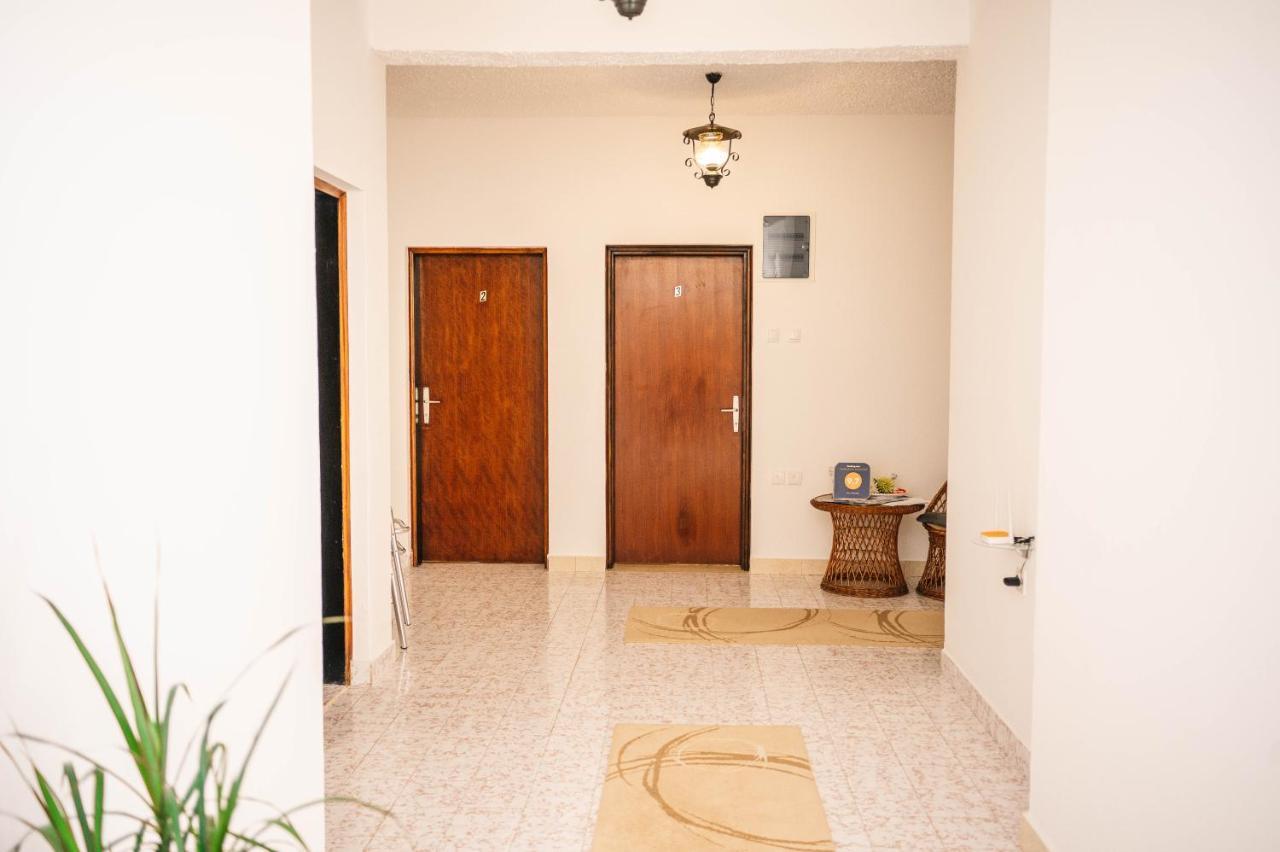 Vila Adriatik Ulcinj Exterior foto