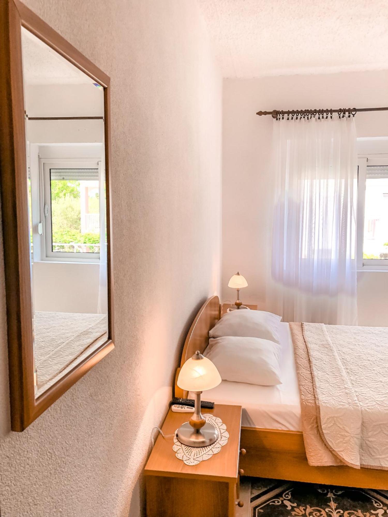 Vila Adriatik Ulcinj Habitación foto